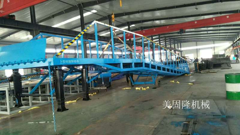 赤峰移动式登车桥厂家