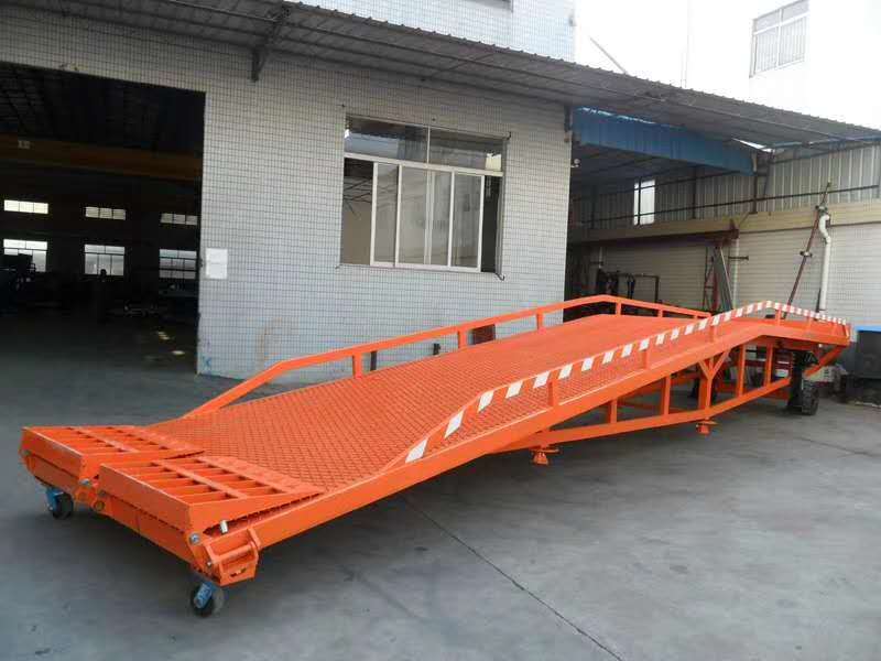 赤峰装卸登车桥