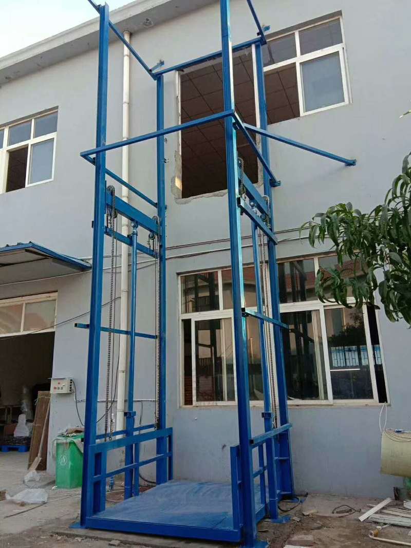 赤峰简易小型货梯